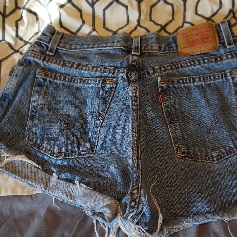550 Levi's Cut-off Shorts
